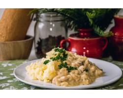 Chicken and Mushroom Pie €6.50