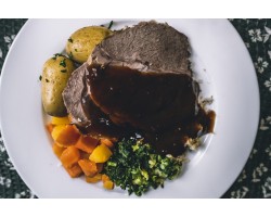 Roast Lamb & Seasonal Veg €7.50