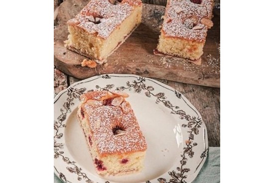 Raspberry Frangipane Slice €1.95