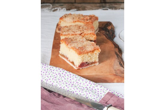 Rhubarb Crumble Slice €1.95
