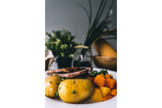 Roast Lamb & Seasonal Veg €7.50